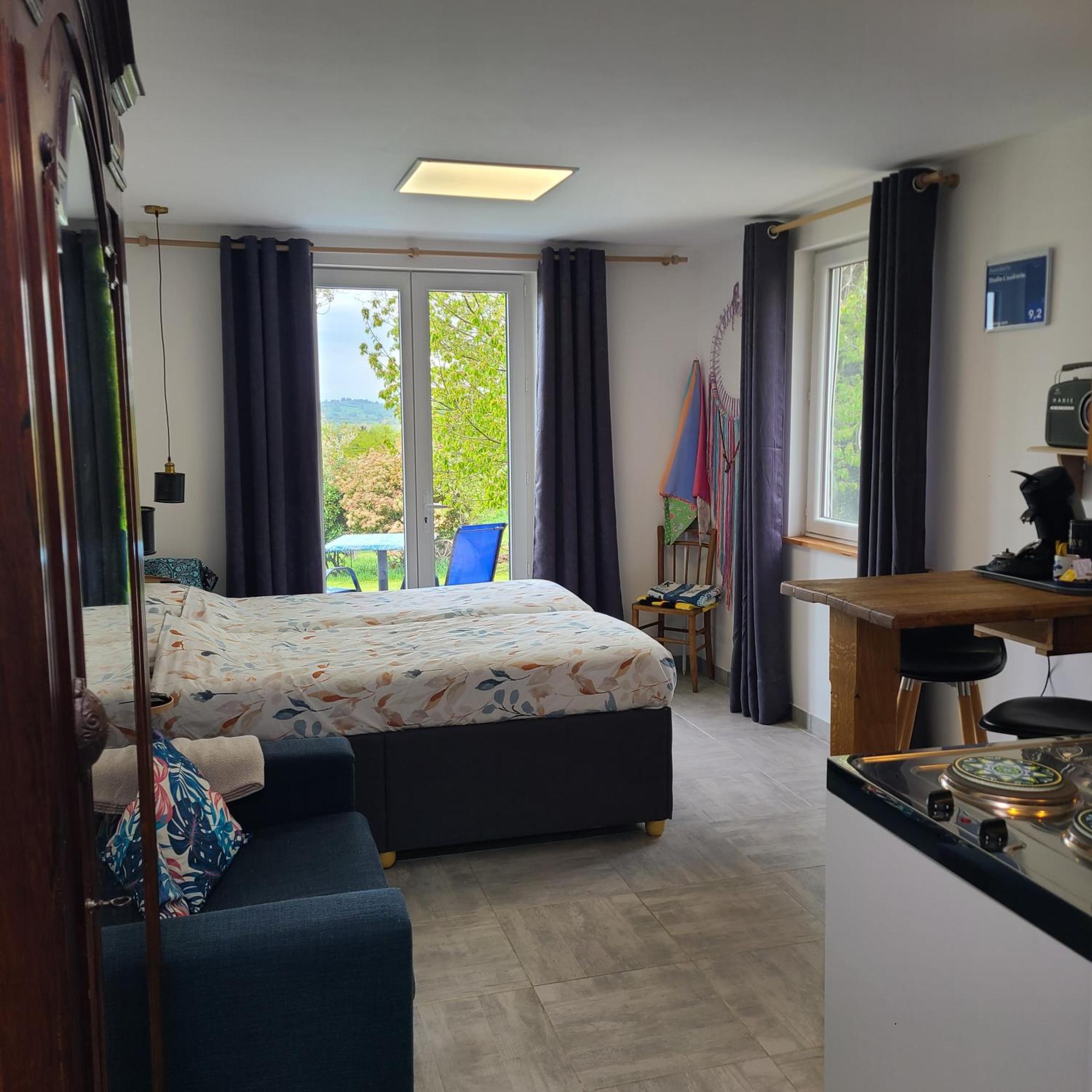 Studio L'Audrerie. Saint-Pardoux-Corbier Экстерьер фото